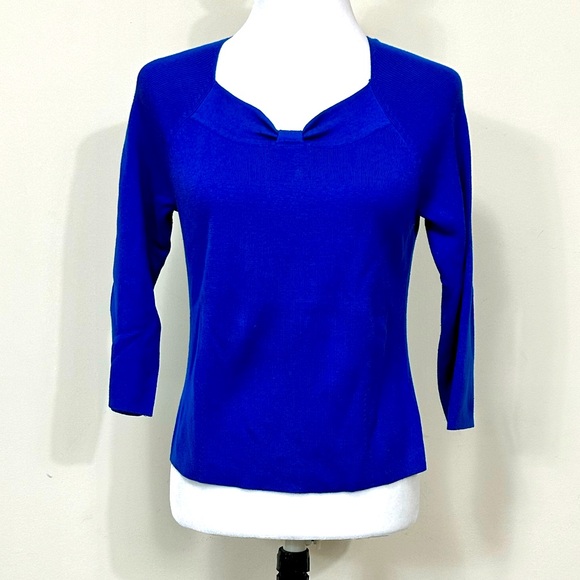 NWOT EVIE Blue Knit w Twist Front & Square V-Neck 3/4 Sleeves Pullover Top S - Picture 2 of 12